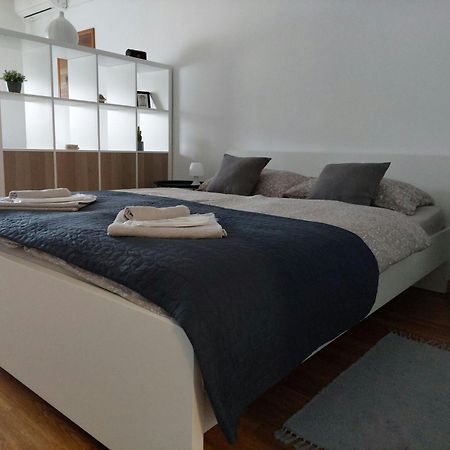 M&M Apartment Velika Gorica Buitenkant foto
