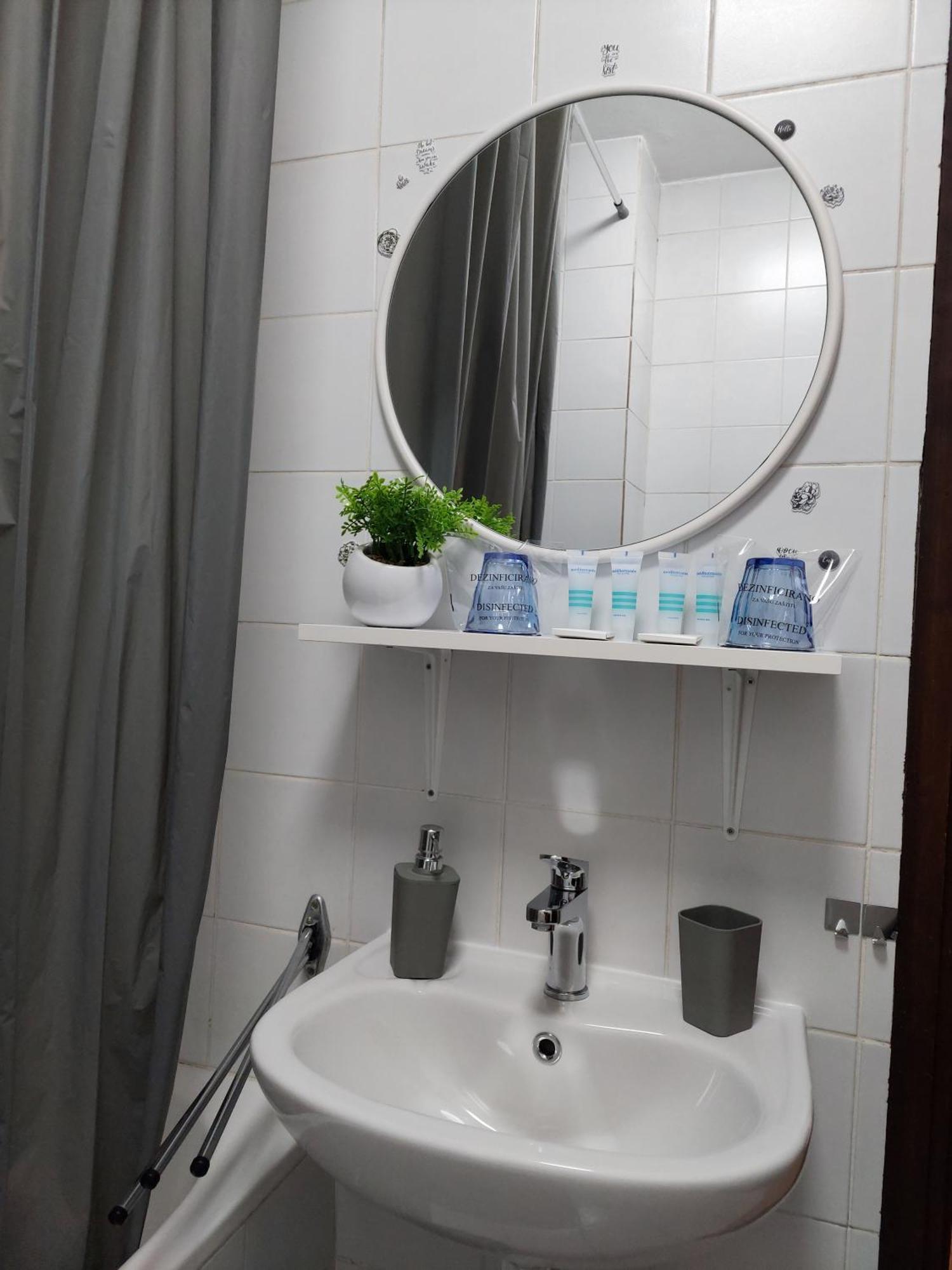 M&M Apartment Velika Gorica Buitenkant foto